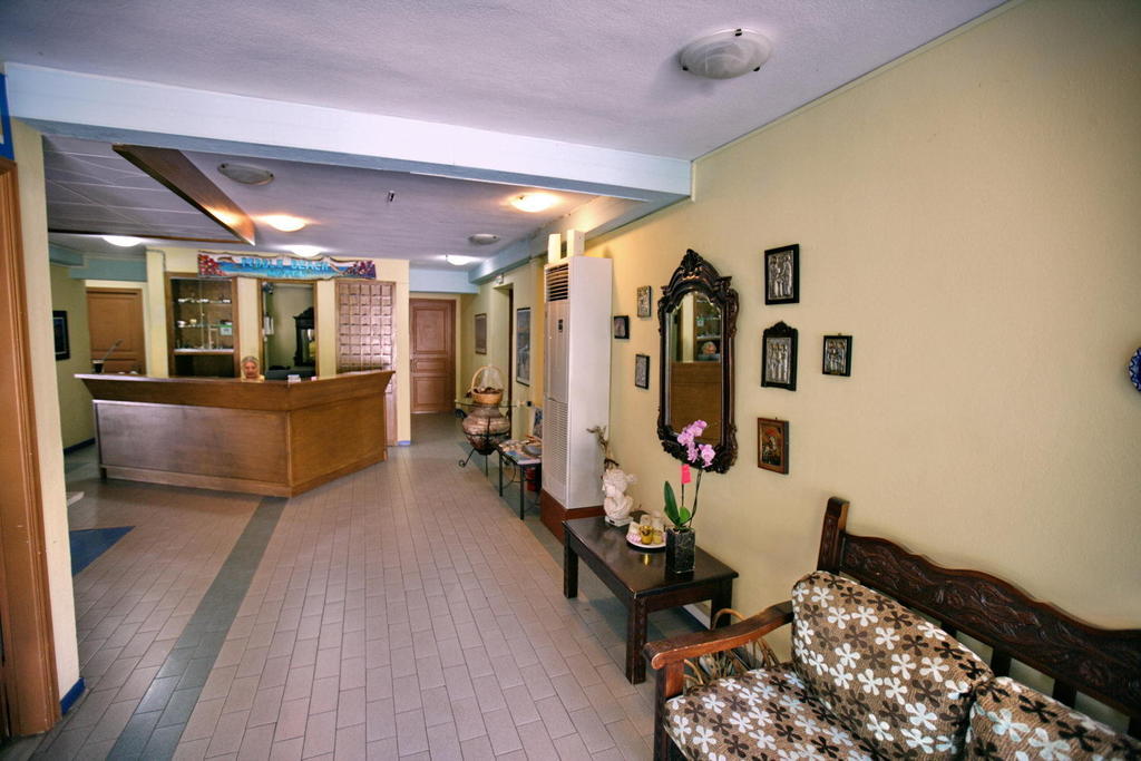 Pebble Beach Hotel Plomari エクステリア 写真
